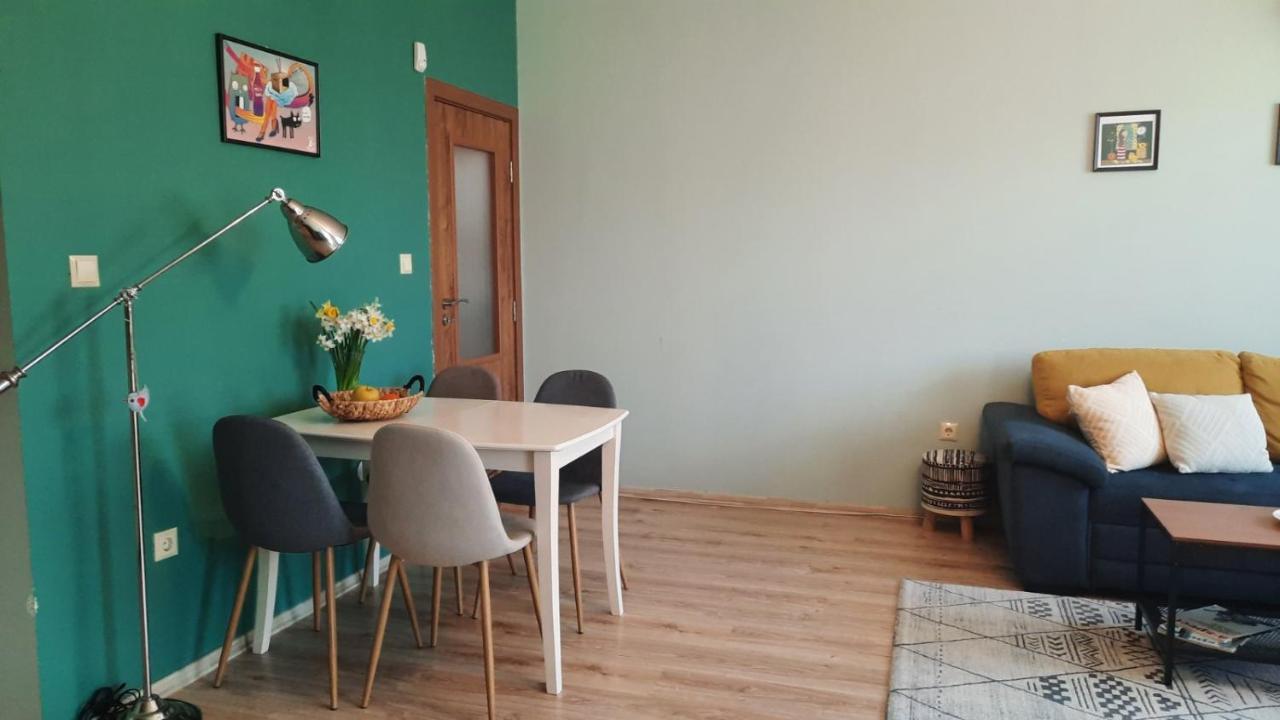 Soulful Apartments - Almaletta Varna ภายนอก รูปภาพ